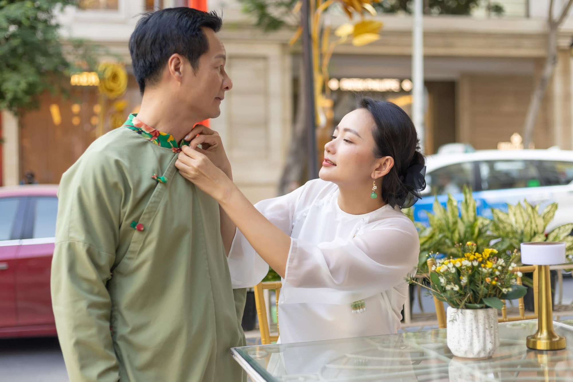 Chân dài Vbiz cưới đại gia hơn 26 tuổi, nắm giữ khối tài sản trăm tỷ, được chồng tặng sinh nhật 1 căn hộ view biển- Ảnh 4. Chân dài Vbiz cưới đại lich bong da truc tiep hơn 26 tuổi, nắm giữ khối tài sản trăm tỷ, được chồng tặng sinh nhật 1 căn hộ view biển- Ảnh 4.