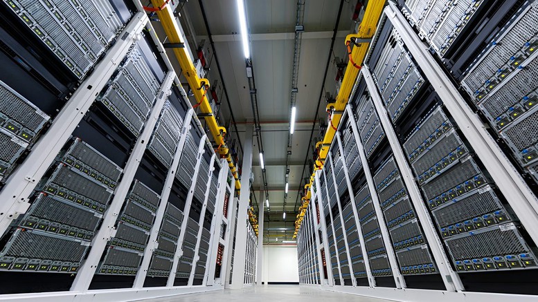 CHUYỂN ĐỔI SỐ: Thấy g&igrave; từ trung t&acirc;m dữ liệu ch&iacute;nh phủ lớn nhất thế giới vừa được khởi c&ocirc;ng- Ảnh 2.