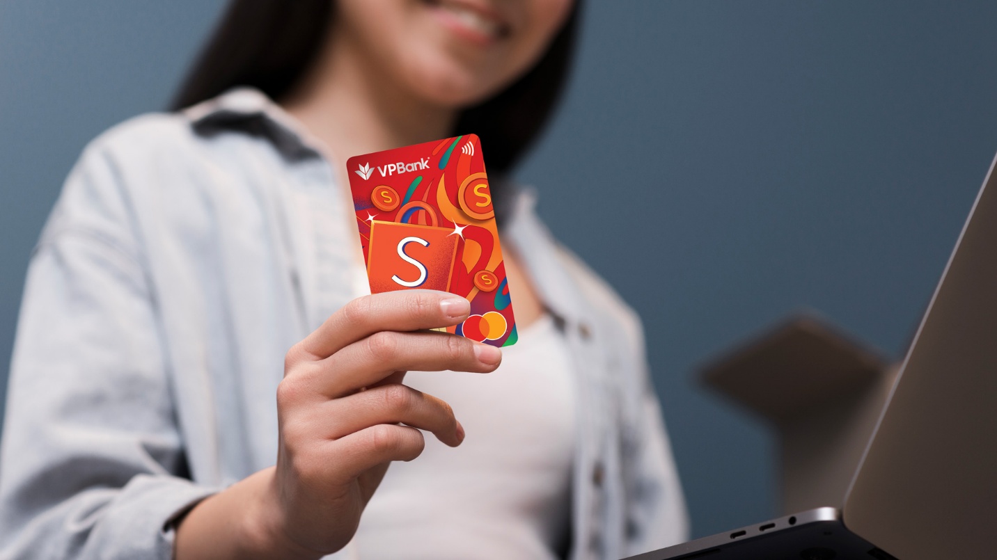 Thẻ VPBank S Rewards Mastercard thu h&uacute;t người d&ugrave;ng trẻ nhờ ưu đ&atilde;i ho&agrave;n Shopee xu l&ecirc;n đến 12%- Ảnh 2.