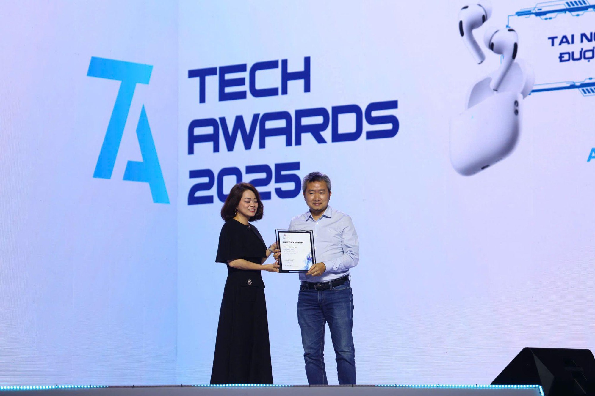 FPT Shop ghi dấu ấn tại Tech Awards 2025 với hệ sinh th&aacute;i c&ocirc;ng nghệ đa dạng- Ảnh 2.