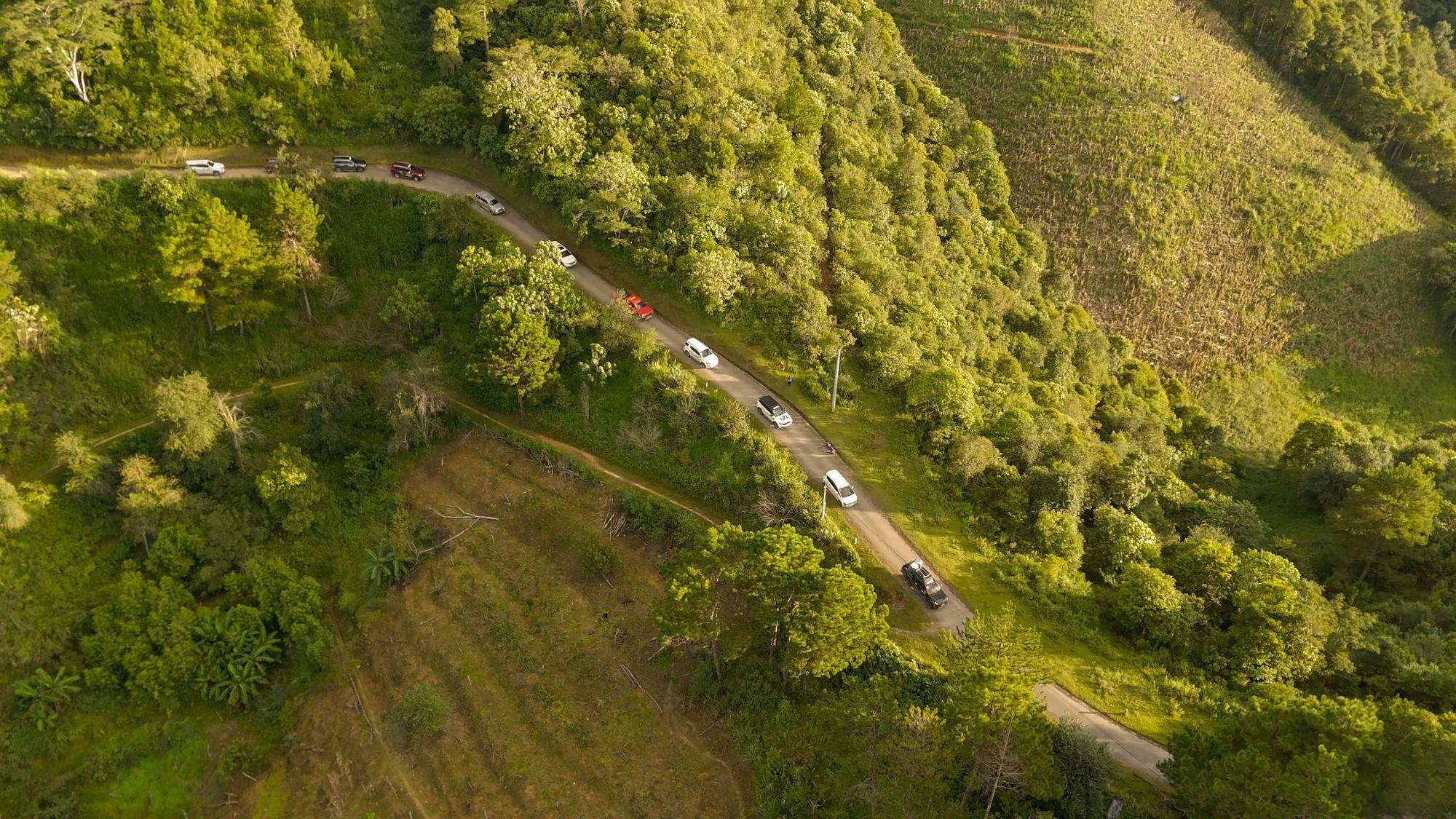H&agrave;o h&ugrave;ng kh&iacute; chất Việt: Chạm đỉnh Cực T&acirc;y A Pa Chải đầy kh&iacute; ph&aacute;ch- Ảnh 1.