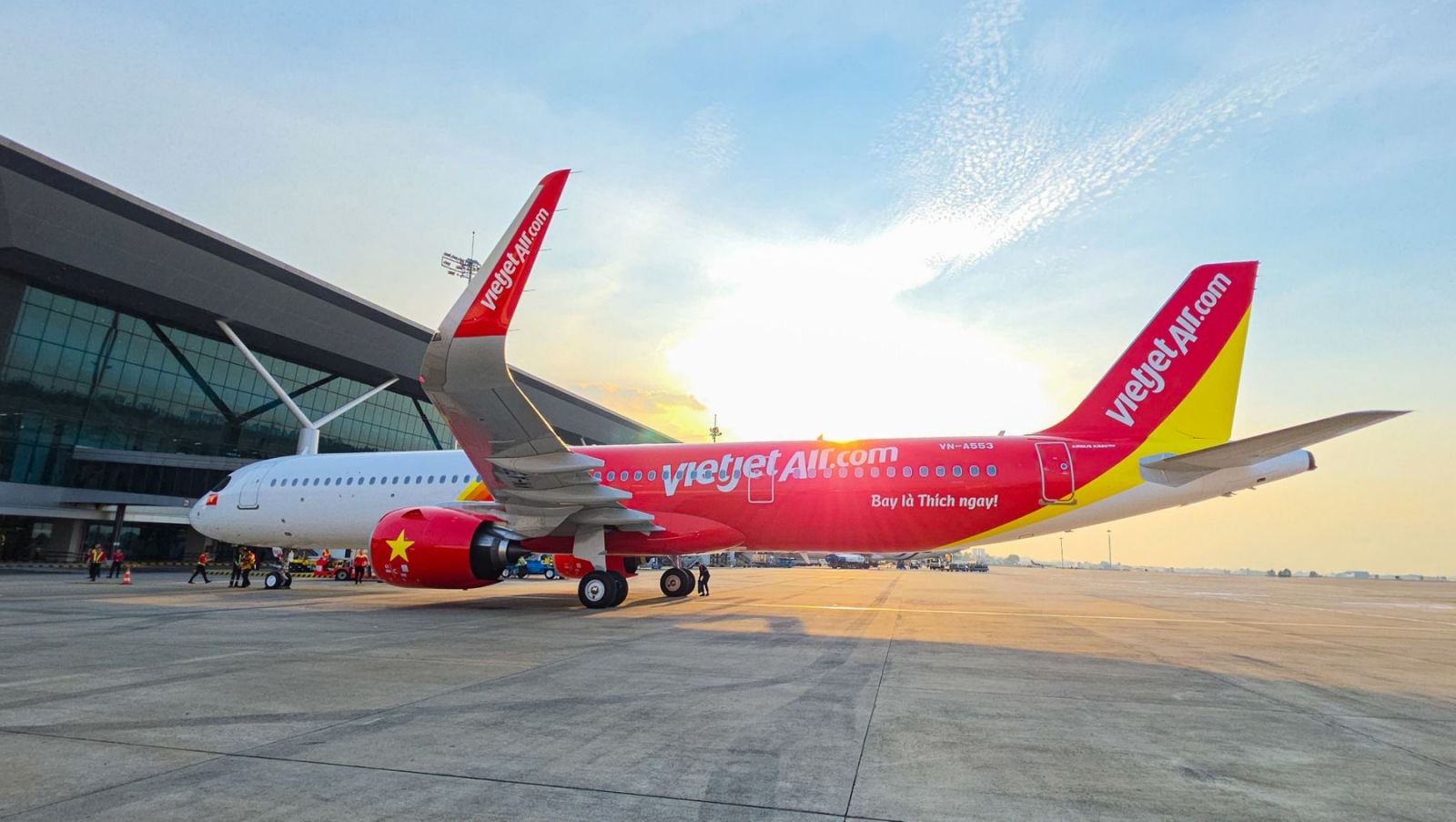 C&ugrave;ng Vietjet du xu&acirc;n khắp Việt Nam v&agrave; thế giới với ưu đ&atilde;i 30% v&eacute; Deluxe- Ảnh 2.