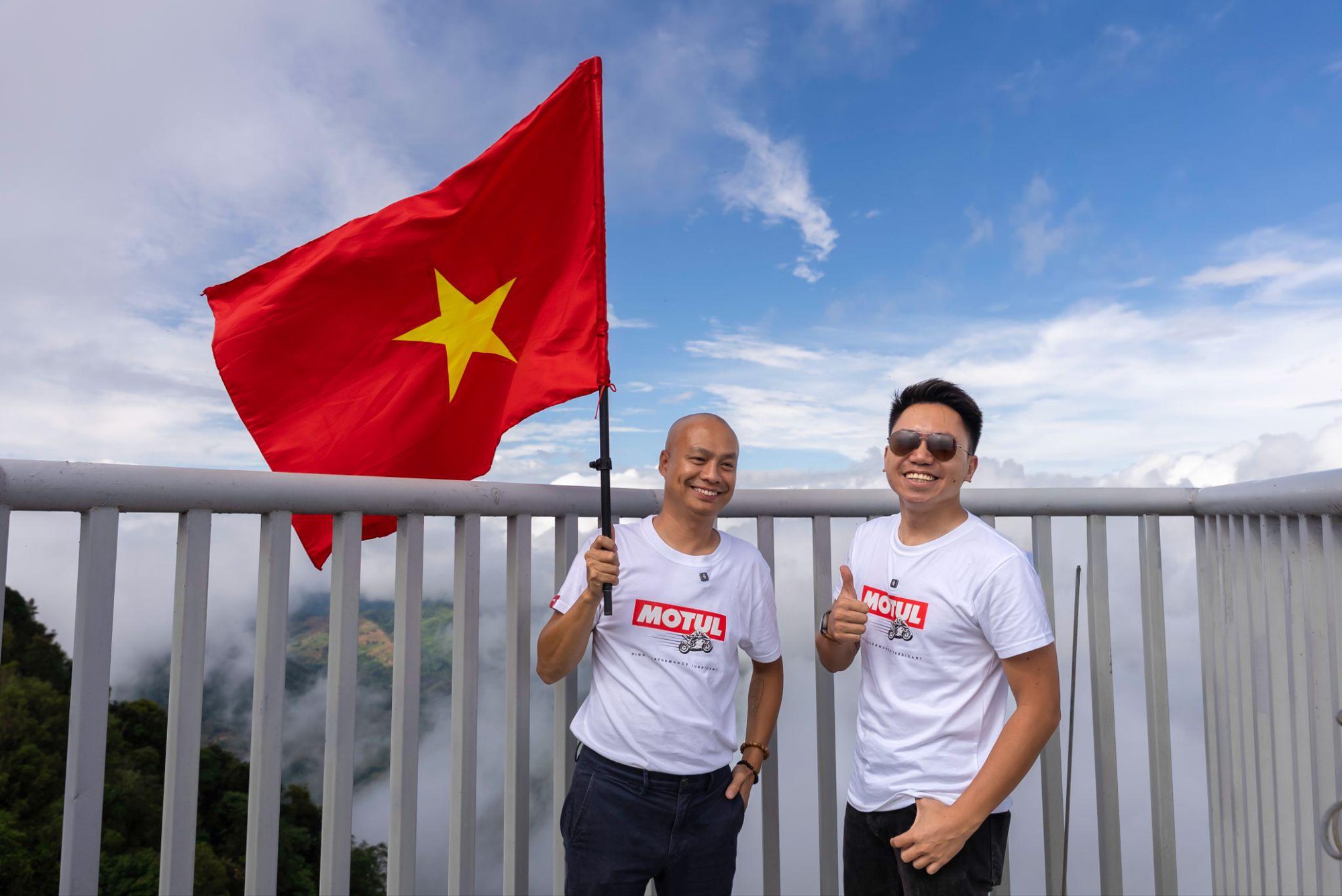 H&agrave;o h&ugrave;ng kh&iacute; chất Việt: Chạm đỉnh Cực T&acirc;y A Pa Chải đầy kh&iacute; ph&aacute;ch- Ảnh 3.