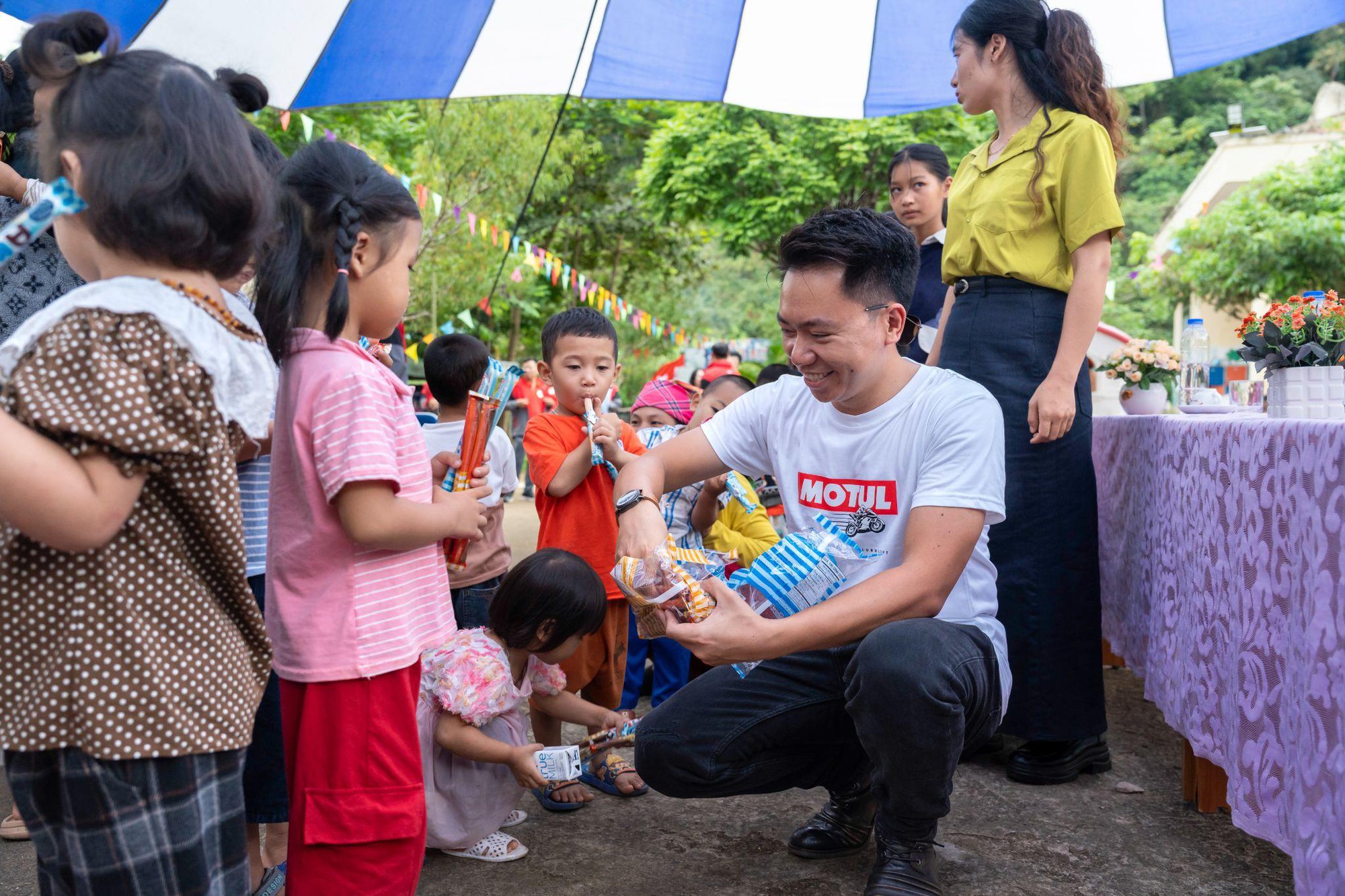 H&agrave;o h&ugrave;ng kh&iacute; chất Việt: Chạm đỉnh Cực T&acirc;y A Pa Chải đầy kh&iacute; ph&aacute;ch- Ảnh 5.