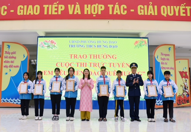 Bồi dưỡng t&igrave;nh y&ecirc;u nước v&agrave; &yacute; thức tr&aacute;ch nhiệm cho học sinh th&ocirc;ng qua Cuộc thi &ldquo;Em y&ecirc;u biển, đảo qu&ecirc; hương&rdquo;- Ảnh 4.