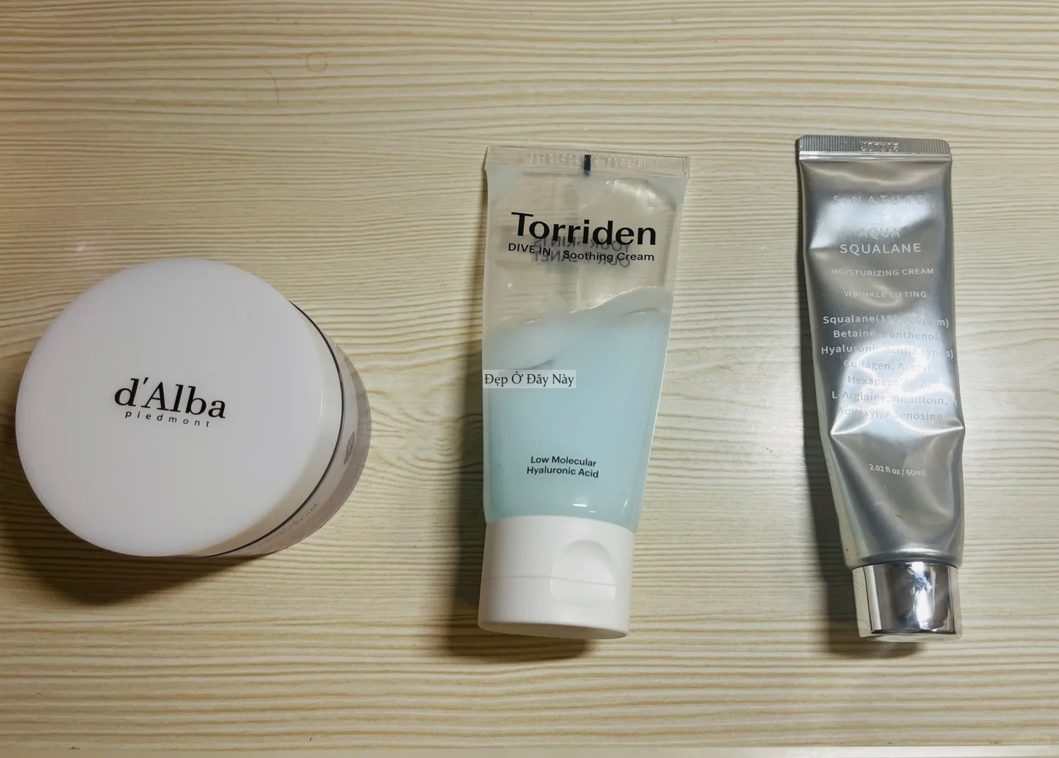 Da kh&ocirc; v&agrave; nhạy cảm, t&ocirc;i thử 3 loại kem dưỡng nổi tiếng v&agrave; đ&atilde; chấm chọn ra 1 ng&ocirc;i sao s&aacute;ng- Ảnh 2.