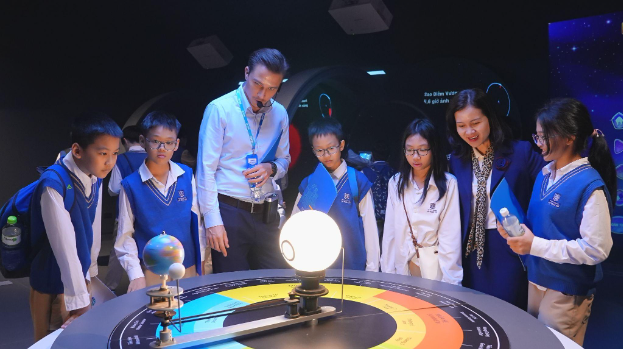 Trường THCS L&yacute; Th&aacute;i Tổ lựa chọn E-STEM như một hướng đi chiến lược trong gi&aacute;o dục hội nhập- Ảnh 2.