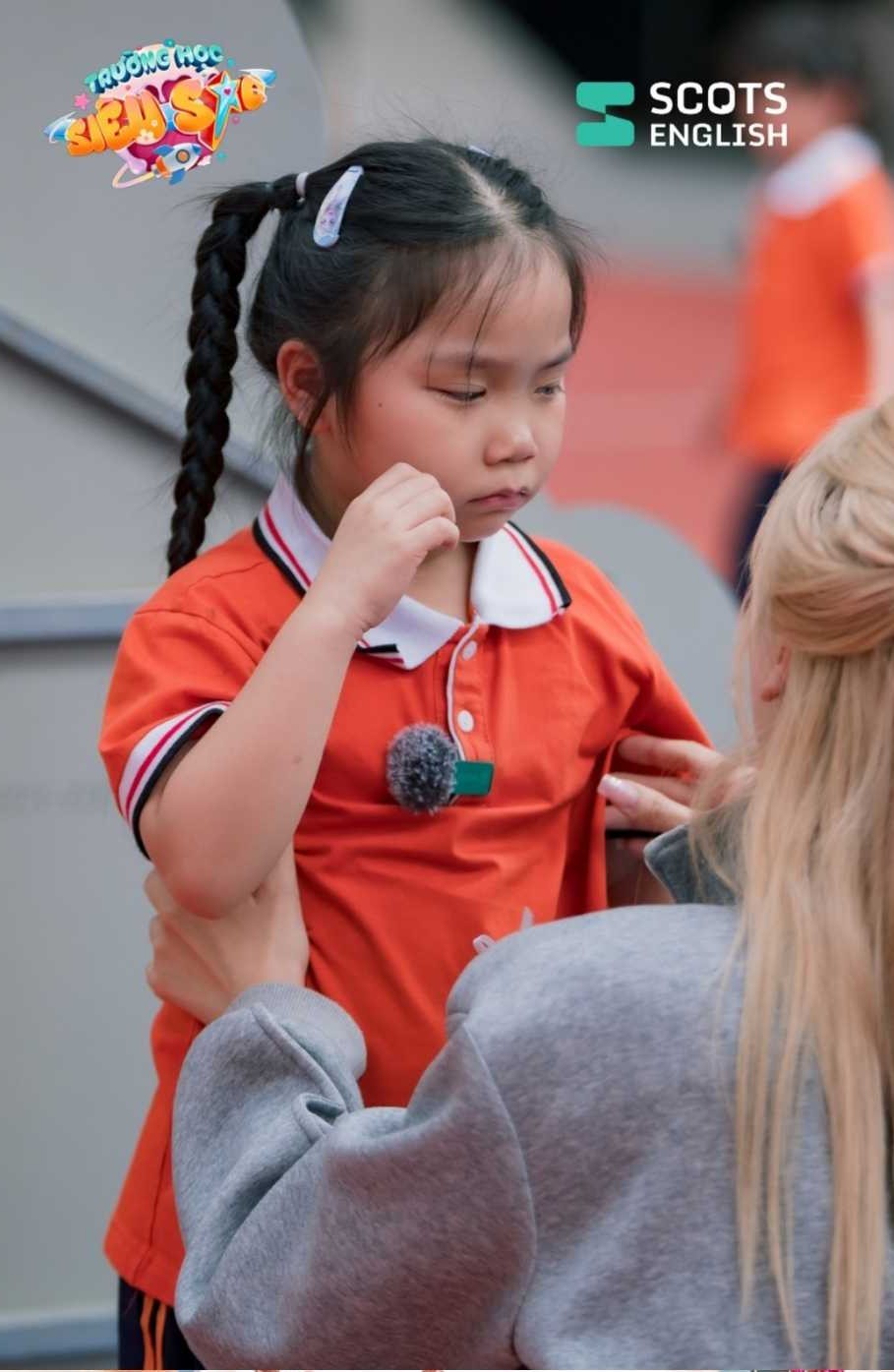 C&ocirc;ng ch&uacute;a nh&agrave; Khắc Việt &ograve;a kh&oacute;c nức nở khiến Huỳnh Lập, Ng&ocirc; Lan Hương đứng h&igrave;nh- Ảnh 5.