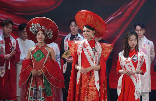 Nguyễn Thanh Xu&acirc;n xuất sắc đăng quang Hoa kh&ocirc;i N&eacute;t đẹp sinh vi&ecirc;n Việt Nam 2025.- Ảnh 6.