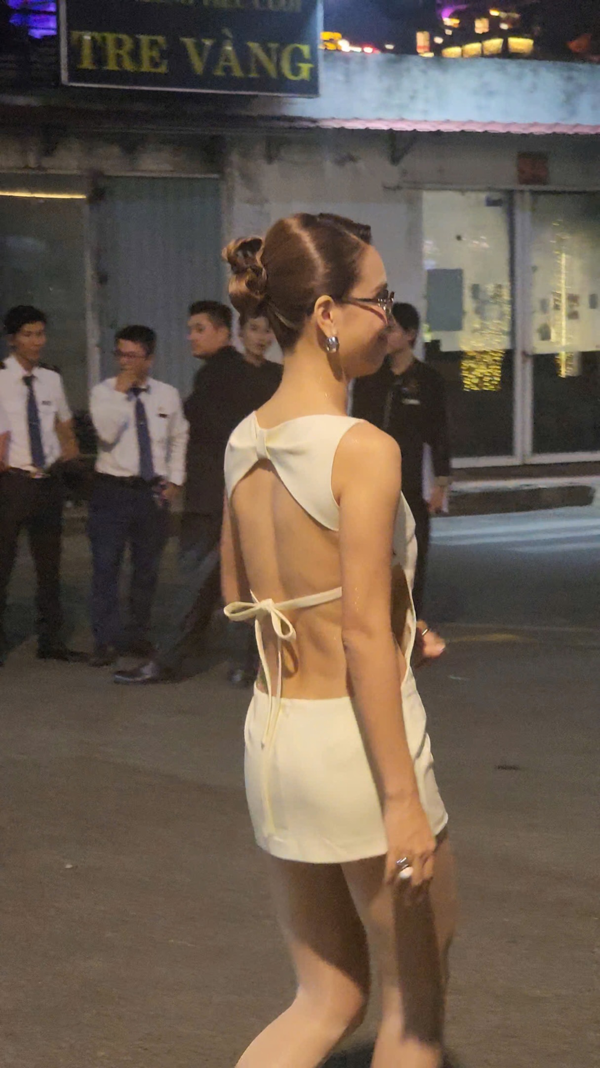 B&iacute; quyết gi&uacute;p &Aacute; hậu Phương Nhi sở hữu v&ograve;ng eo con kiến nhỏ x&iacute;u h&oacute;a ra đơn giản đến kh&ocirc;ng ngờ- Ảnh 4.