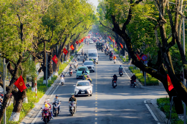 Rực rỡ cờ, hoa ch&agrave;o mừng Đại hội XIV của Đảng- Ảnh 12.