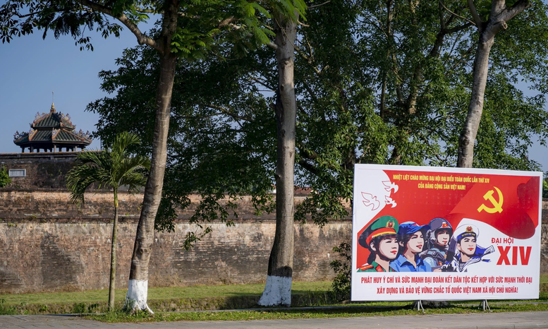 Rực rỡ cờ, hoa ch&agrave;o mừng Đại hội XIV của Đảng- Ảnh 18.