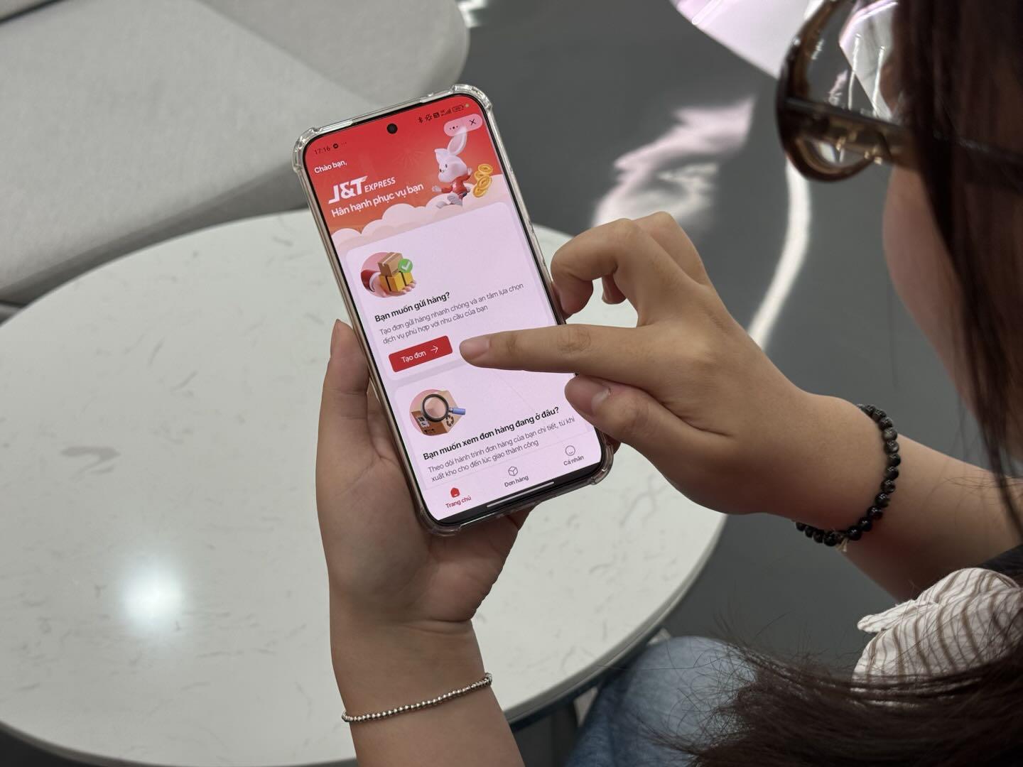 J&T Express đưa dịch vụ chuyển ph&aacute;t đến gần hơn với người d&ugrave;ng qua Zalo Mini App- Ảnh 3.