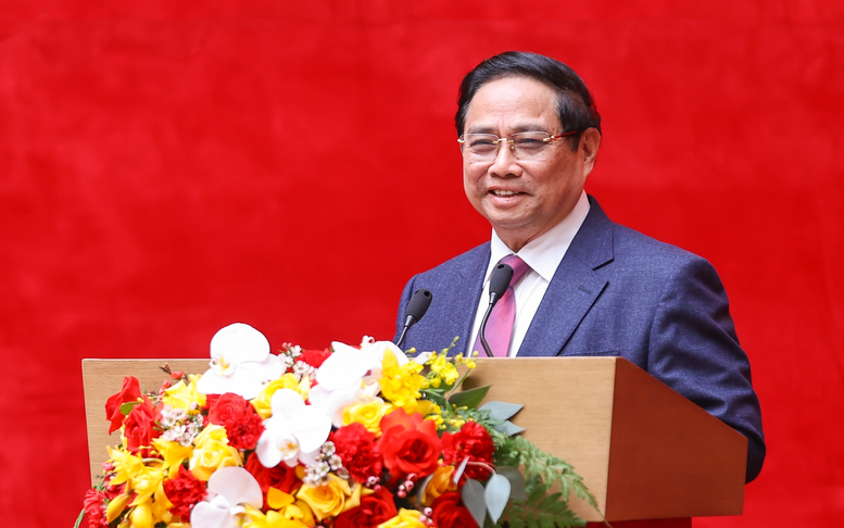 Ngoại giao kinh tế chuyển m&igrave;nh mạnh mẽ v&igrave; sự ph&aacute;t triển h&ugrave;ng cường của d&acirc;n tộc- Ảnh 1.