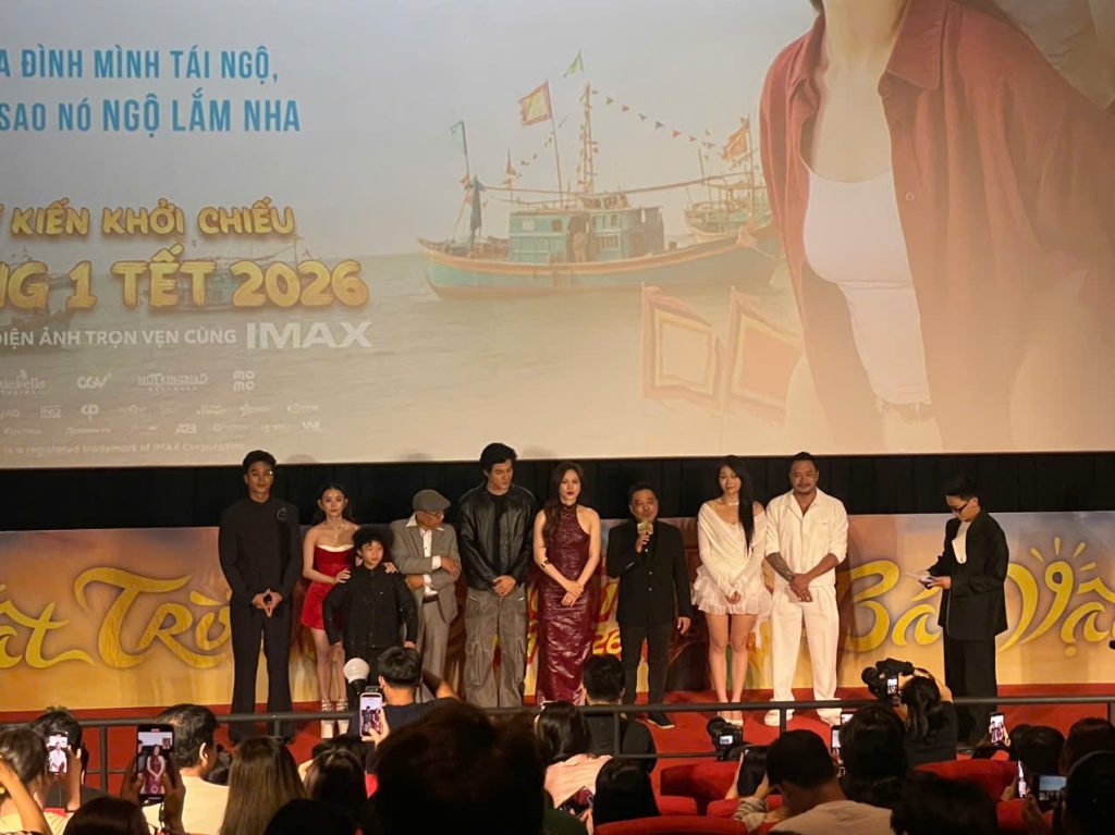 Showcase phim “Báu Vật Trời Cho” - Đánh dấu màn tái hợp của Tuấn Trần – Phương Anh Đào- Ảnh 2. Showcase phim “Báu Vật Trời Cho” - Đánh dấu màn tái hợp của Tuấn Trần – Phương Anh Đào- Ảnh 2.