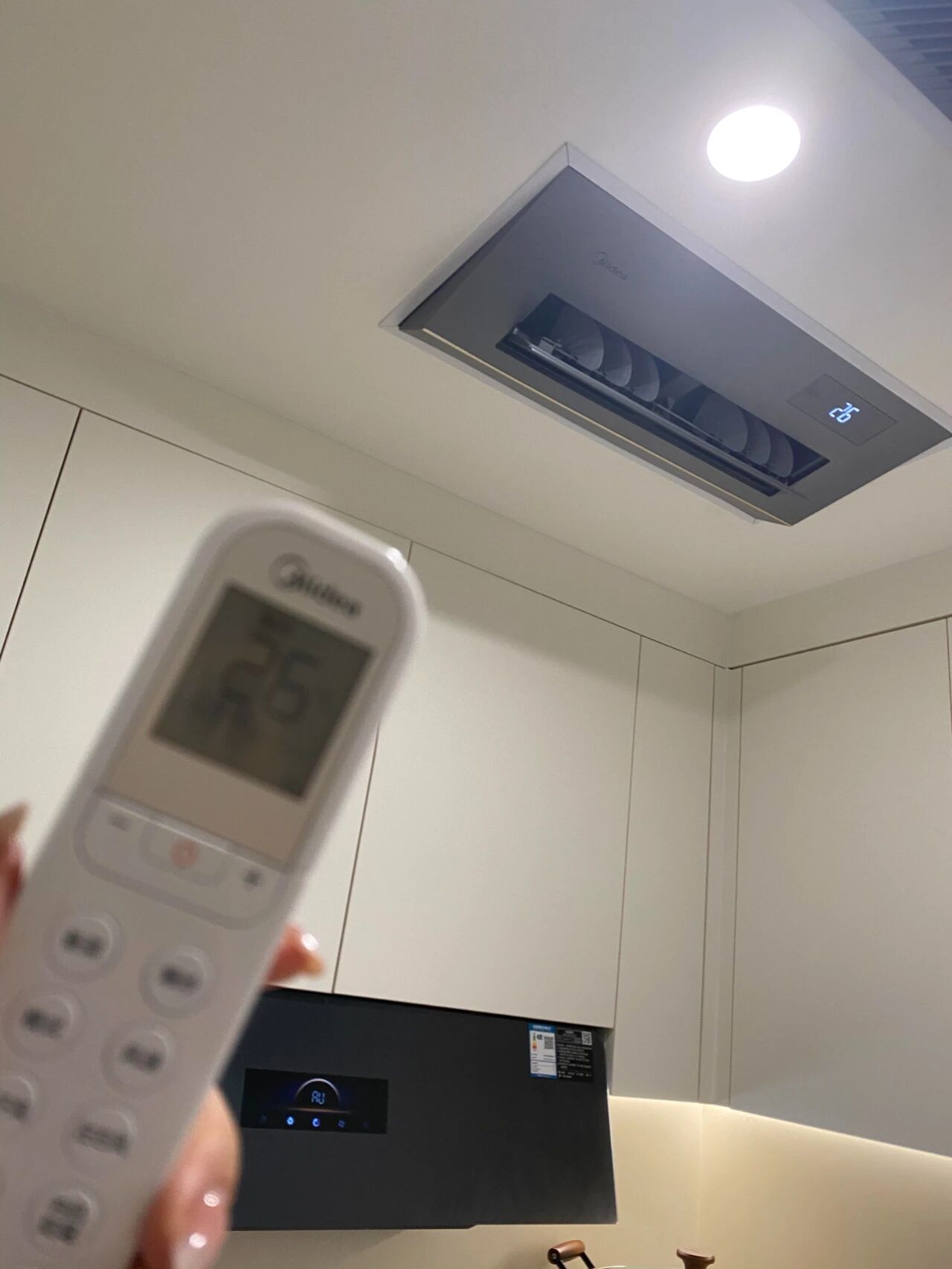 Chuyển v&agrave;o nh&agrave; mới t&ocirc;i mới s&aacute;ng mắt ra: 5 thiết bị tưởng &ldquo;xa xỉ&rdquo; nhưng h&oacute;a ra đ&aacute;ng mua từ&hellip; đời n&agrave;o - bỏ qua l&agrave; tự l&agrave;m khổ ch&iacute;nh m&igrave;nh!- Ảnh 3.