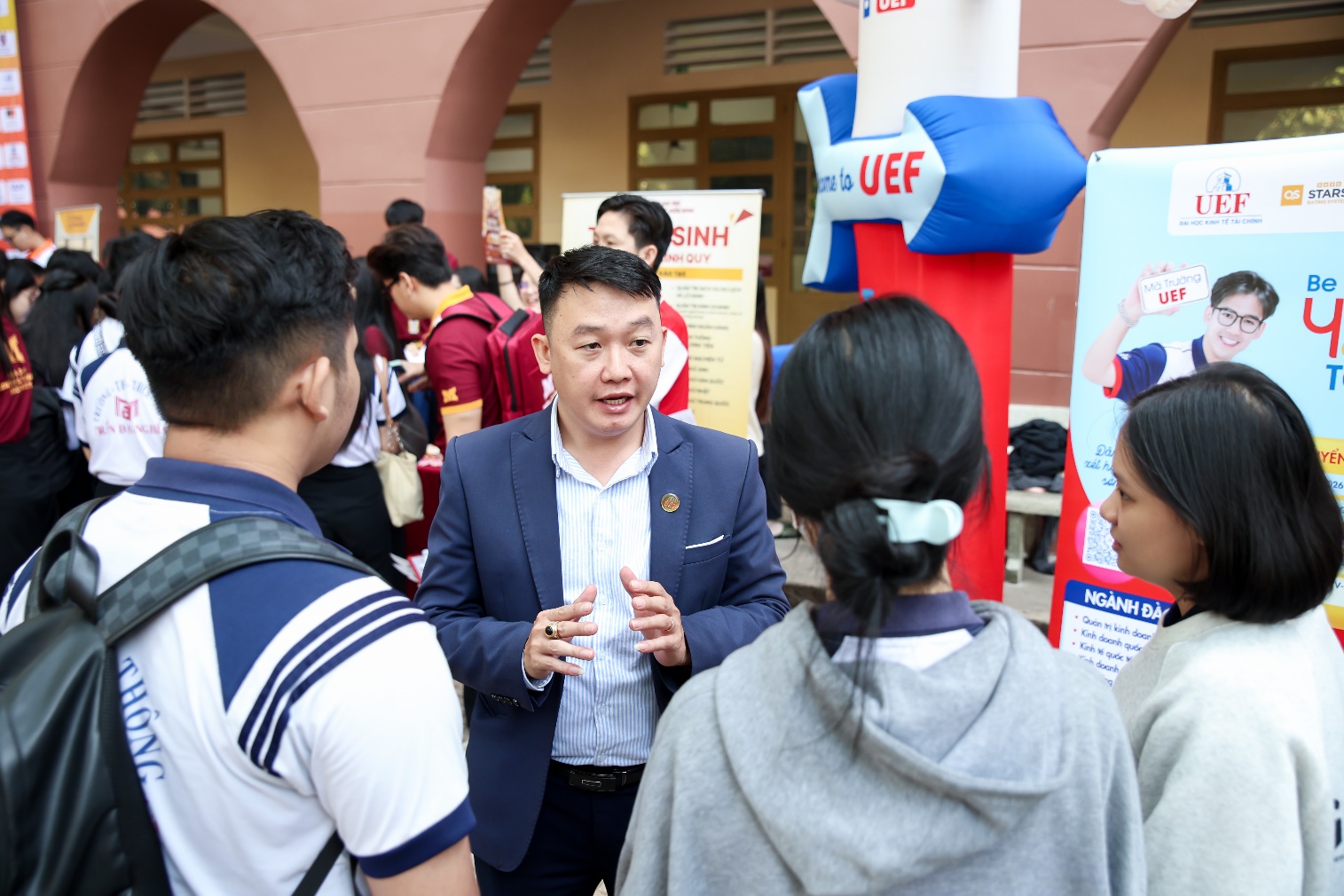 Ch&iacute;nh s&aacute;ch x&eacute;t học bổng sớm bằng kết quả học kỳ 1 lớp 12 thu h&uacute;t học sinh Đồng Nai- Ảnh 1.