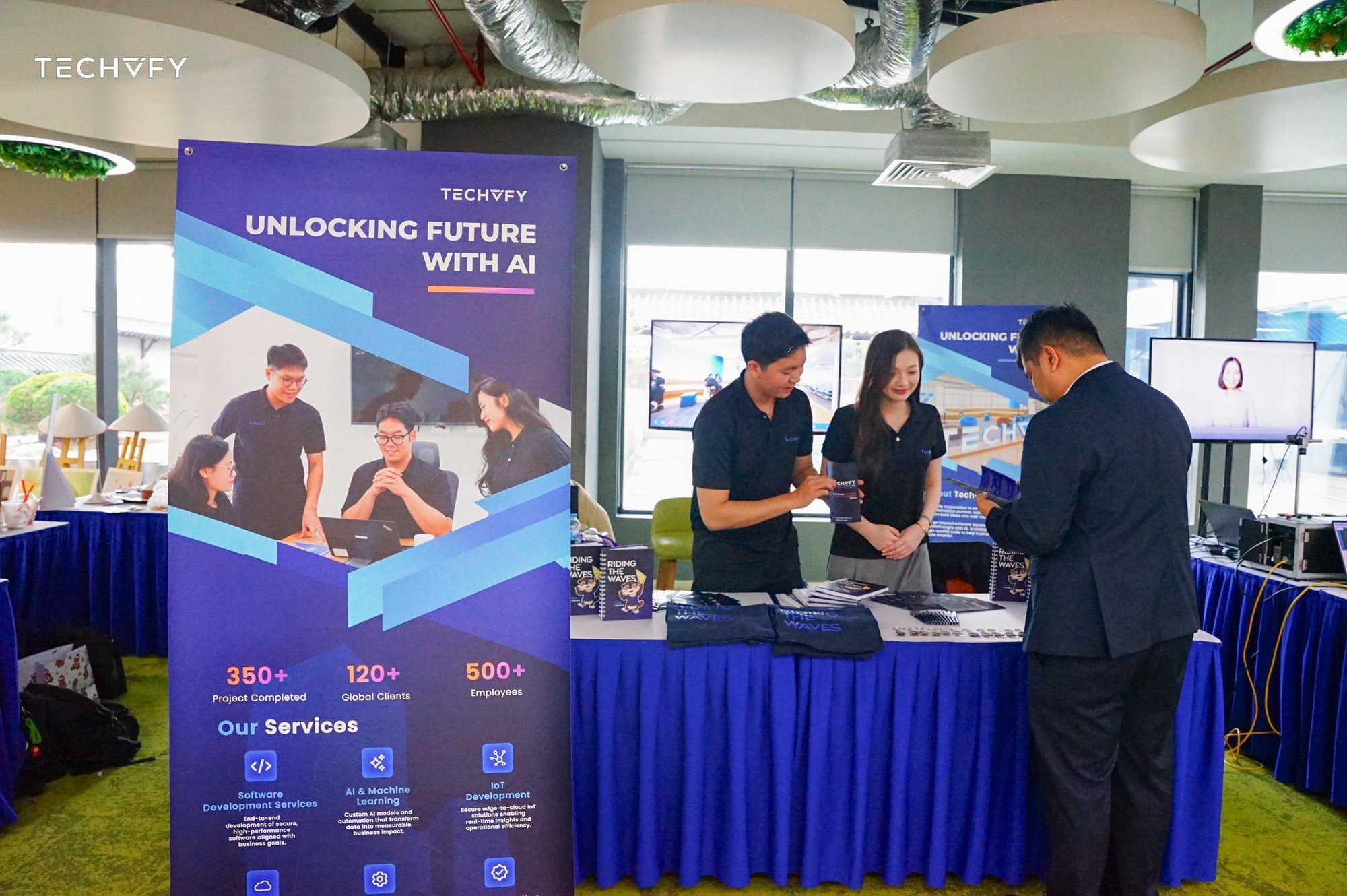 Techvify: AI kh&ocirc;ng thay thế con người, m&agrave; buộc con người phải n&acirc;ng cấp năng lực- Ảnh 3.