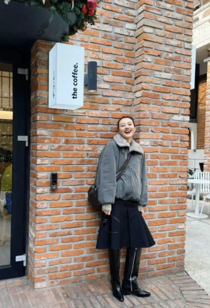 Đừng mải m&ecirc; "hack tuổi", cứ nh&igrave;n Cao Vi&ecirc;n Vi&ecirc;n, Tống Giai v&agrave; Trần Nghi&ecirc;n Hy m&agrave; xem: Phụ nữ ngo&agrave;i 40 đẹp nhất l&agrave; khi được "sống thật" trong bộ đồ m&igrave;nh mặc- Ảnh 13.