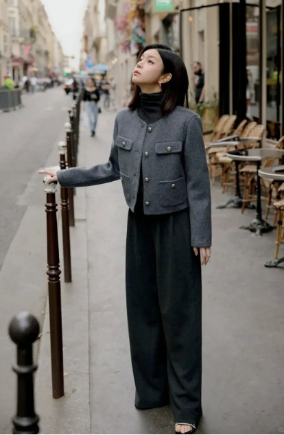 Đừng mải m&ecirc; "hack tuổi", cứ nh&igrave;n Cao Vi&ecirc;n Vi&ecirc;n, Tống Giai v&agrave; Trần Nghi&ecirc;n Hy m&agrave; xem: Phụ nữ ngo&agrave;i 40 đẹp nhất l&agrave; khi được "sống thật" trong bộ đồ m&igrave;nh mặc- Ảnh 38.