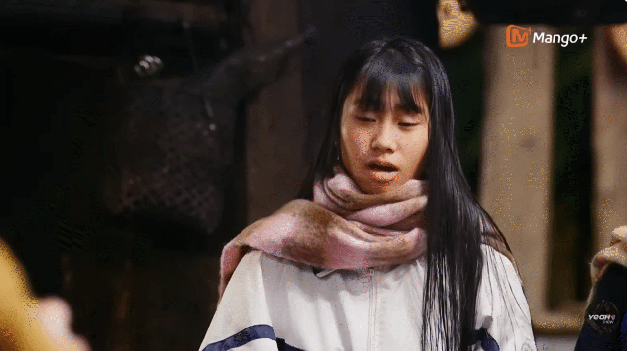 Bé Thư - con gái chị Thông: Khoảnh khắc Bé Thư - con gái chị Thông: Khoảnh khắc