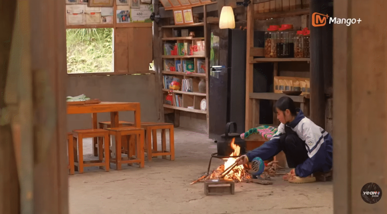 Bé Thư - con gái chị Thông: Khoảnh khắc Bé Thư - con gái chị Thông: Khoảnh khắc