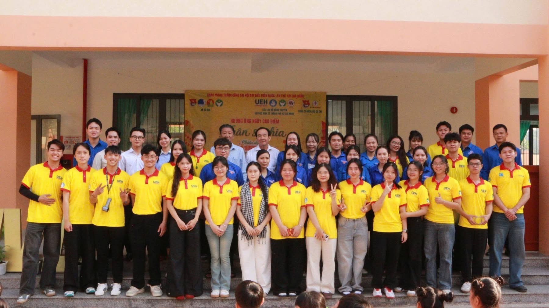 Rực rỡ sắc v&agrave;ng: C&aacute;c đơn vị đồng loạt hưởng ứng ng&agrave;y cao điểm &ldquo;Xu&acirc;n Sẻ Chia&rdquo;- Ảnh 2.