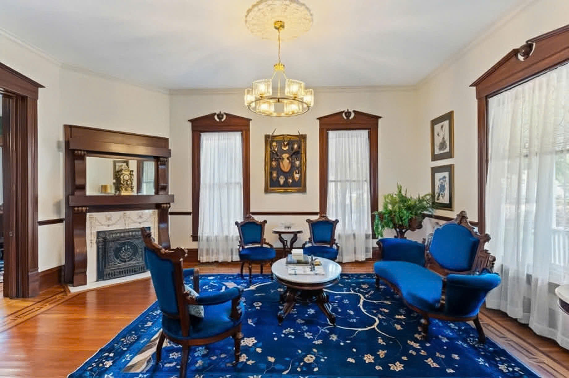 Hoa hậu Việt vừa mua biệt thự hơn 36 tỷ: Khuôn viên lên đến 7.600m2, cận cảnh nội thất bên trong mới gây choáng- Ảnh 6. Hoa hậu Việt vừa mua biệt thự hơn 36 tỷ: Khuôn viên lên đến 7.600m2, cận cảnh nội thất bên trong mới gây choáng- Ảnh 6.