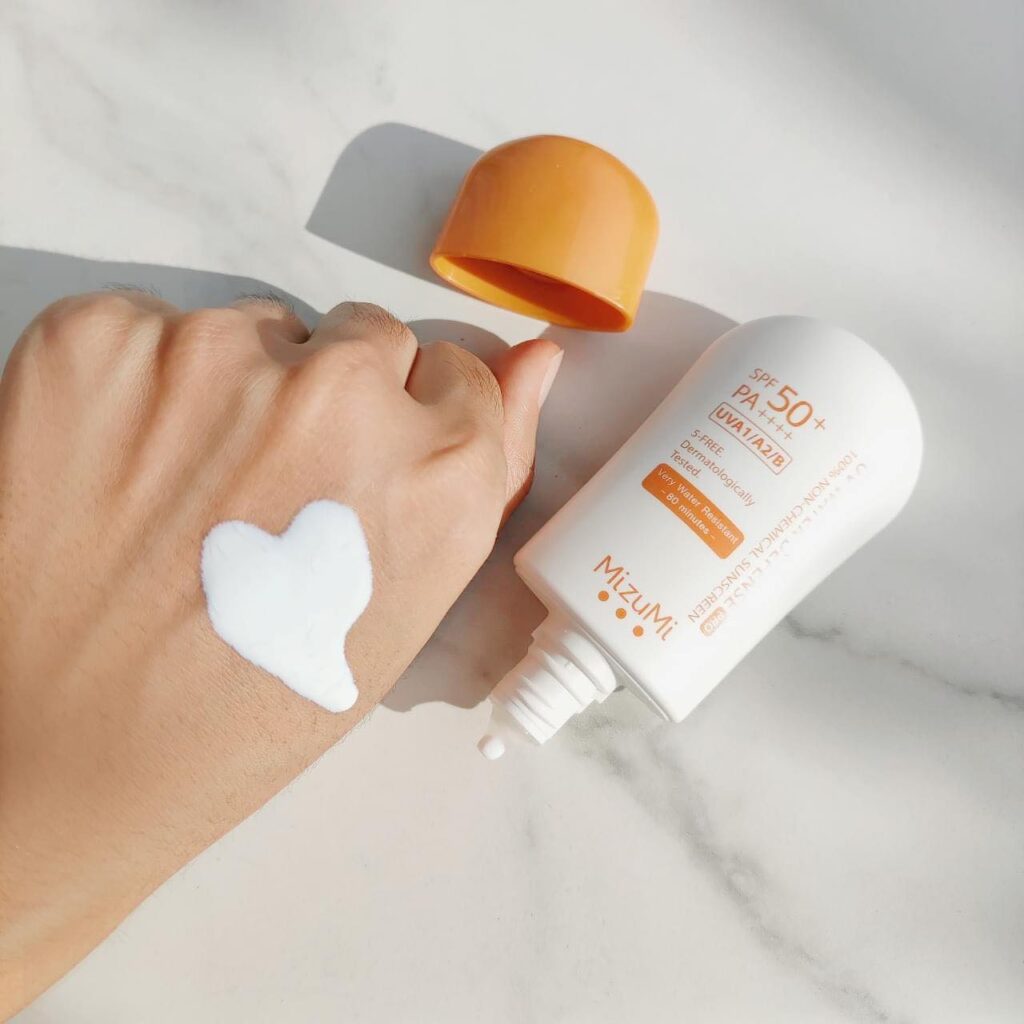 Mua kem chống nắng đắt tiền nhưng da t&ocirc;i vẫn sạm đi v&igrave; 5 sai lầm, khuy&ecirc;n c&aacute;c chị em n&ecirc;n cẩn thận- Ảnh 6.