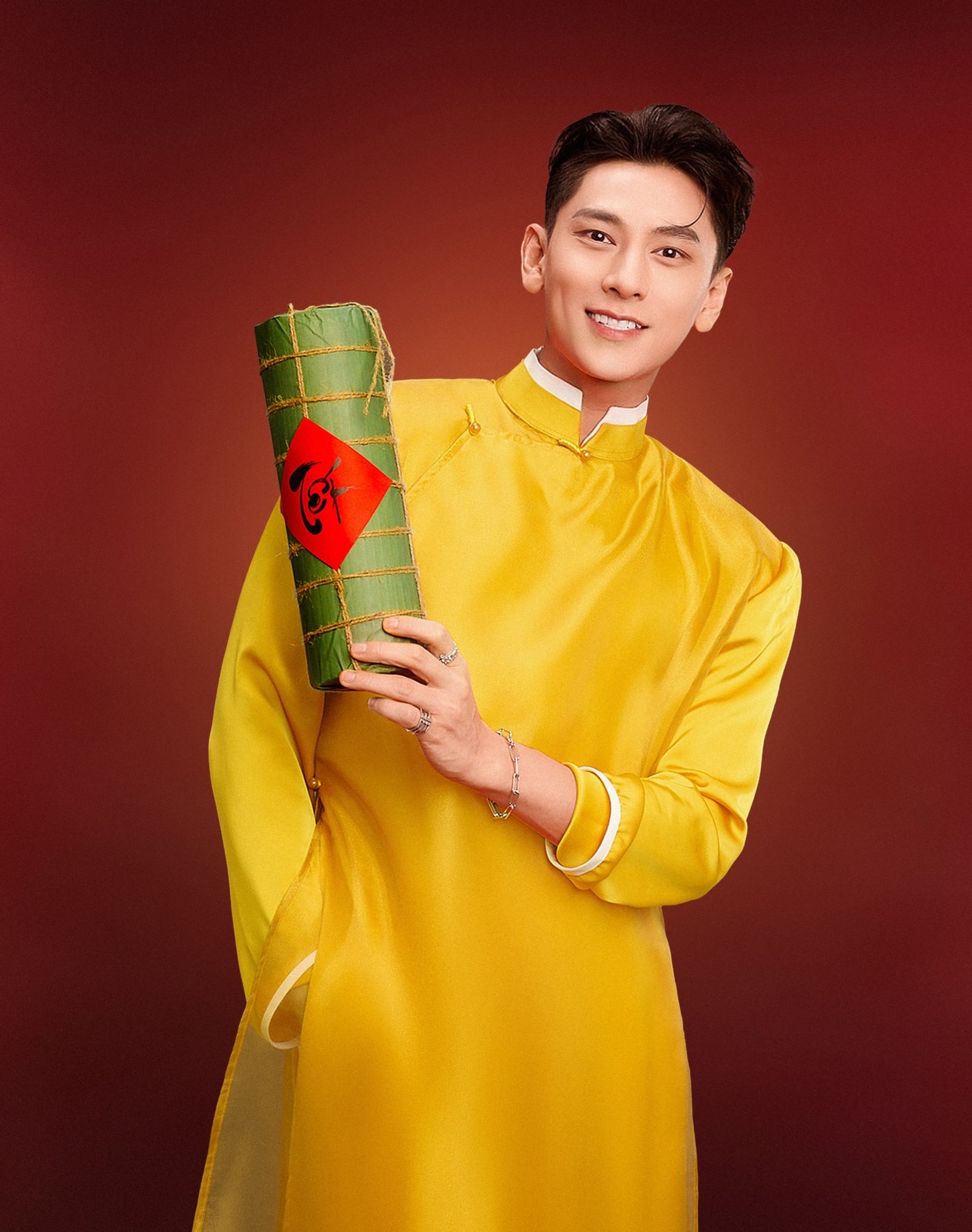 Isaac: 'Giờ đ&atilde; lớn, con thay ba c&otilde;ng thế giới tr&ecirc;n vai'- Ảnh 2.