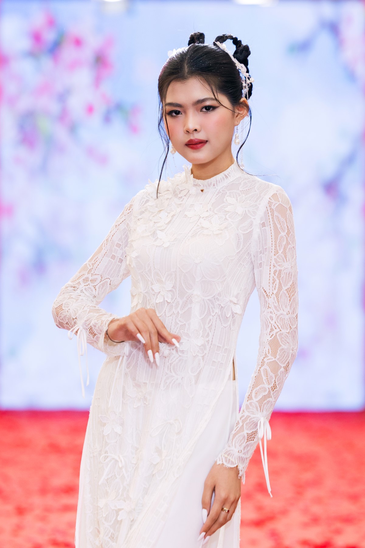 Quỳnh Anh v&agrave; h&agrave;nh tr&igrave;nh tr&igrave;nh diễn đa sắc tại Gala Ch&agrave;o Xu&acirc;n 2026- Ảnh 3.