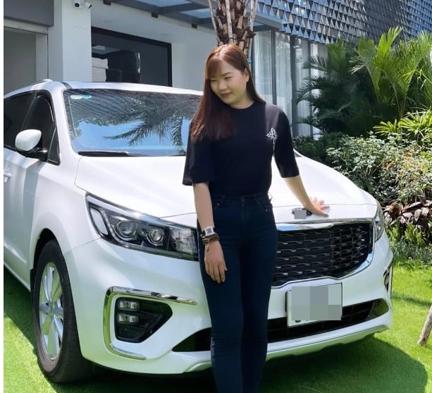 Mỹ nh&acirc;n Việt thưởng Tết cho nh&acirc;n vi&ecirc;n bằng nhẫn kim cương- Ảnh 3.