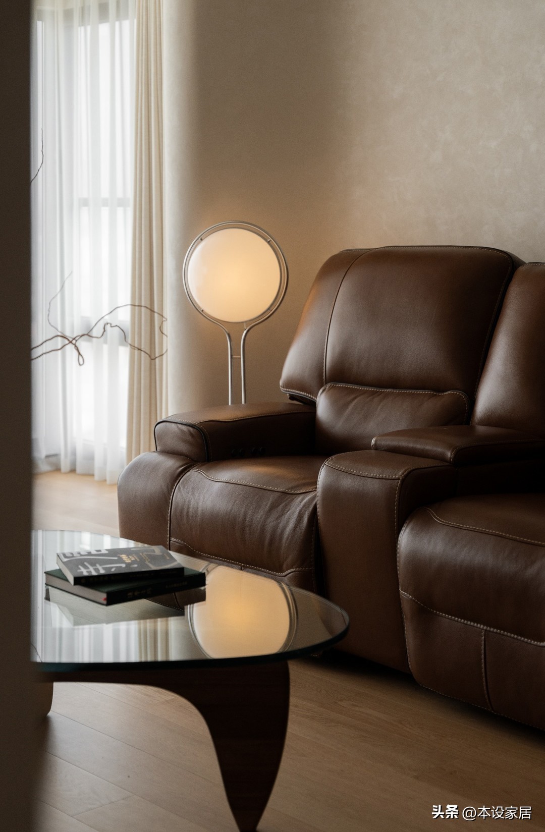 Cặp vợ chồng 70 tuổi sở hữu căn hộ g&acirc;y sốt mạng x&atilde; hội: Chỉ ri&ecirc;ng ph&ograve;ng kh&aacute;ch đ&atilde; được sao ch&eacute;p h&agrave;ng loạt v&igrave; qu&aacute; tinh tế- Ảnh 3.