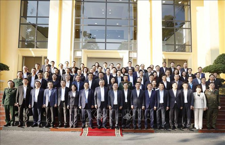 Tổng B&iacute; thư T&ocirc; L&acirc;m: Quảng Ninh từng bước trở th&agrave;nh h&igrave;nh mẫu ph&aacute;t triển xanh, hiện đại, s&aacute;ng tạo v&agrave; hội nhập quốc tế- Ảnh 5.