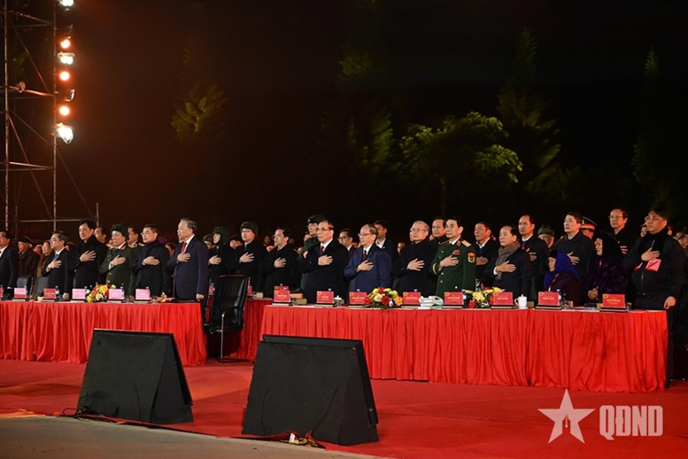 L&atilde;nh đạo Đảng, Nh&agrave; nước dự cầu truyền h&igrave;nh kỷ niệm 85 năm Ng&agrave;y B&aacute;c Hồ về nước trực tiếp l&atilde;nh đạo c&aacute;ch mạng Việt Nam- Ảnh 4.