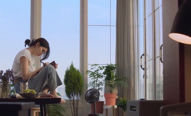 35 tuổi, sống trong căn ph&ograve;ng 28m&sup2;: T&ocirc;i tho&aacute;t khỏi cảm gi&aacute;c "thất bại" nhờ một quyết định tưởng rất nhỏ - bắt đầu tiết kiệm tiền- Ảnh 2.