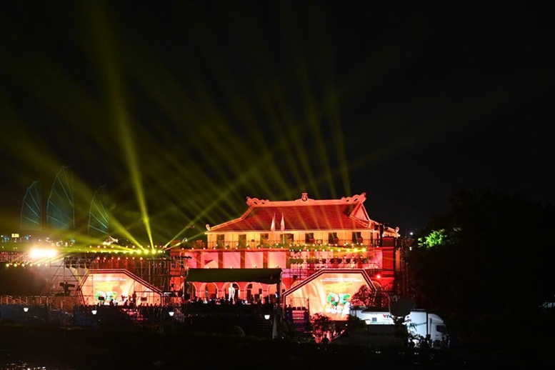 L&atilde;nh đạo Đảng, Nh&agrave; nước dự cầu truyền h&igrave;nh kỷ niệm 85 năm Ng&agrave;y B&aacute;c Hồ về nước trực tiếp l&atilde;nh đạo c&aacute;ch mạng Việt Nam- Ảnh 8.