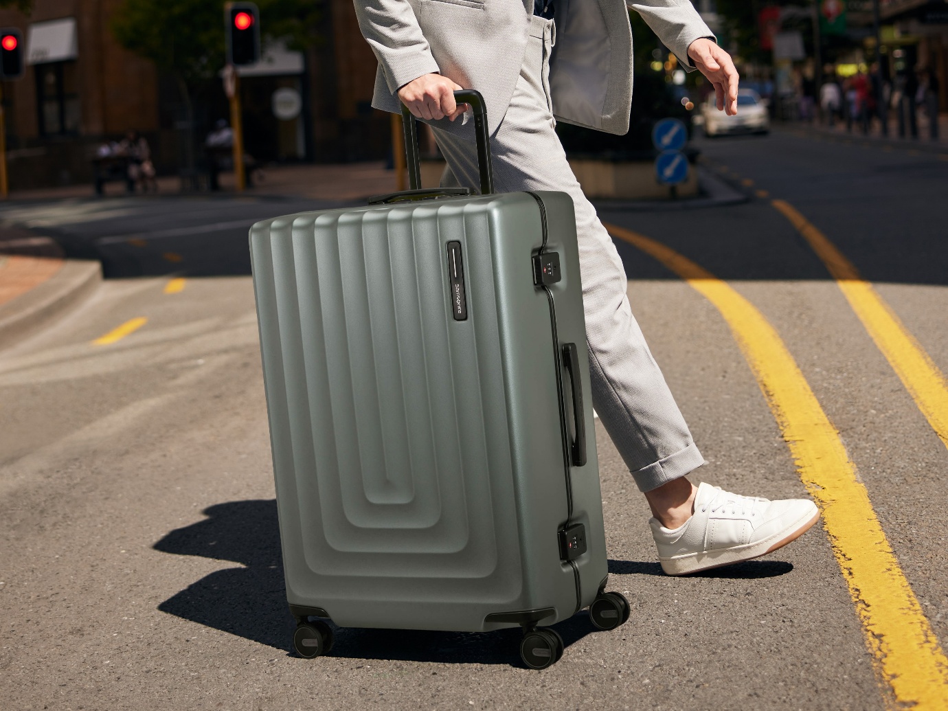 Sắm vali, balo, t&uacute;i x&aacute;ch đ&oacute;n Tết với nhiều bộ sưu tập mới từ Samsonite- Ảnh 1.