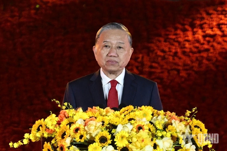 L&atilde;nh đạo Đảng, Nh&agrave; nước dự cầu truyền h&igrave;nh kỷ niệm 85 năm Ng&agrave;y B&aacute;c Hồ về nước trực tiếp l&atilde;nh đạo c&aacute;ch mạng Việt Nam- Ảnh 5.