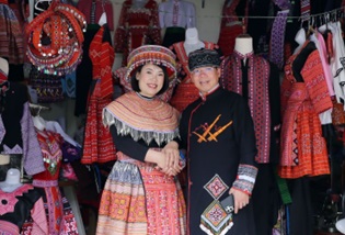 Tung tăng một miền v&aacute;y &aacute;o Mộc Ch&acirc;u- Ảnh 2.