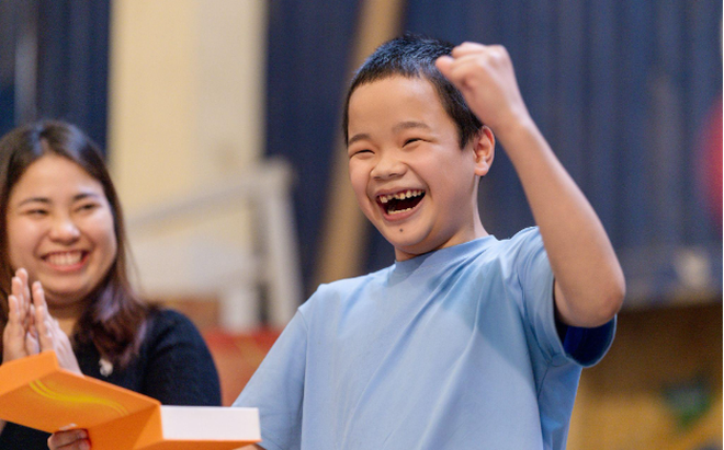 &ldquo;Chị ơi, em ngoan rồi&rdquo; v&agrave; niềm vui của những em b&eacute; đặc biệt- Ảnh 1.