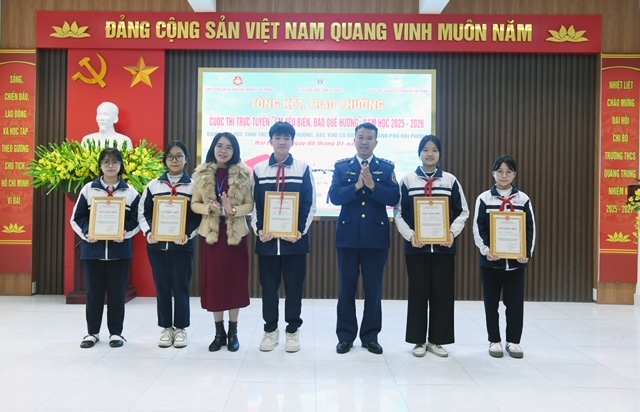 Trao thưởng Cuộc thi trực tuyến &ldquo;Em y&ecirc;u biển, đảo qu&ecirc; hương&rdquo;&nbsp;tại Hải Ph&ograve;ng

- Ảnh 2.
