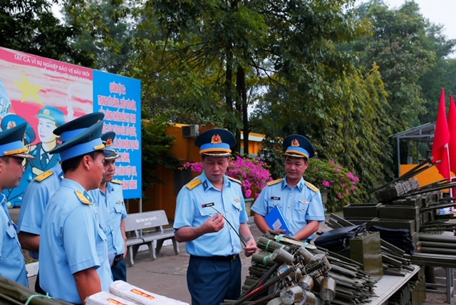 Từ sự chuẩn bị kỹ lưỡng đến mùa huấn luyện chiến sĩ mới đầy kỳ vọng- Ảnh 2. Từ sự chuẩn bị kỹ lưỡng đến mùa huấn luyện chiến sĩ mới đầy kỳ vọng- Ảnh 2.