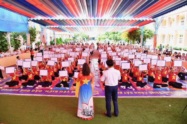Gieo mầm yêu nước từ biển, đảo- Ảnh 2.