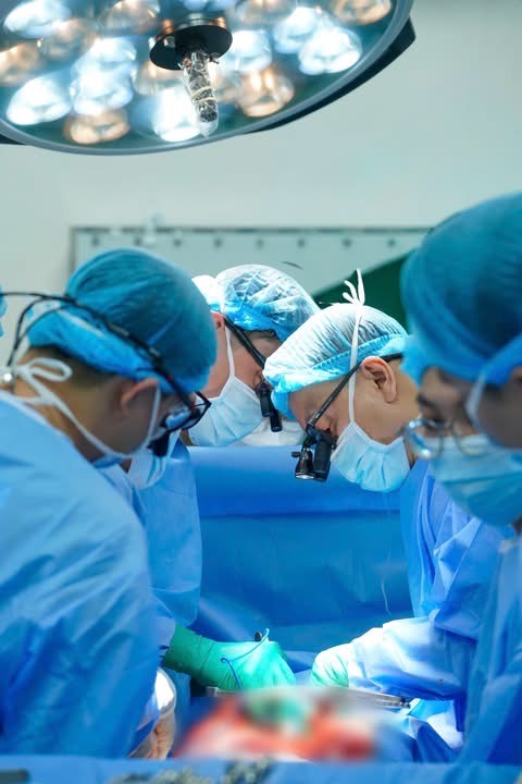 Nhịp tim hồi sinh trong khoảnh khắc cuối năm: Ca gh&eacute;p tim xuy&ecirc;n đ&ecirc;m tại Bệnh viện Đại học Y Dược TP. Hồ Ch&iacute; Minh- Ảnh 2.