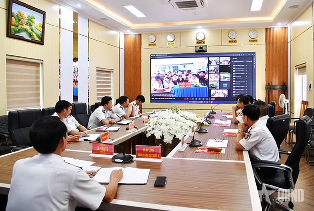 Sự kết nối li&ecirc;n tỉnh mở rộng kh&ocirc;ng gian đa chiều về t&igrave;nh y&ecirc;u biển, đảo qu&ecirc; hương- Ảnh 2.