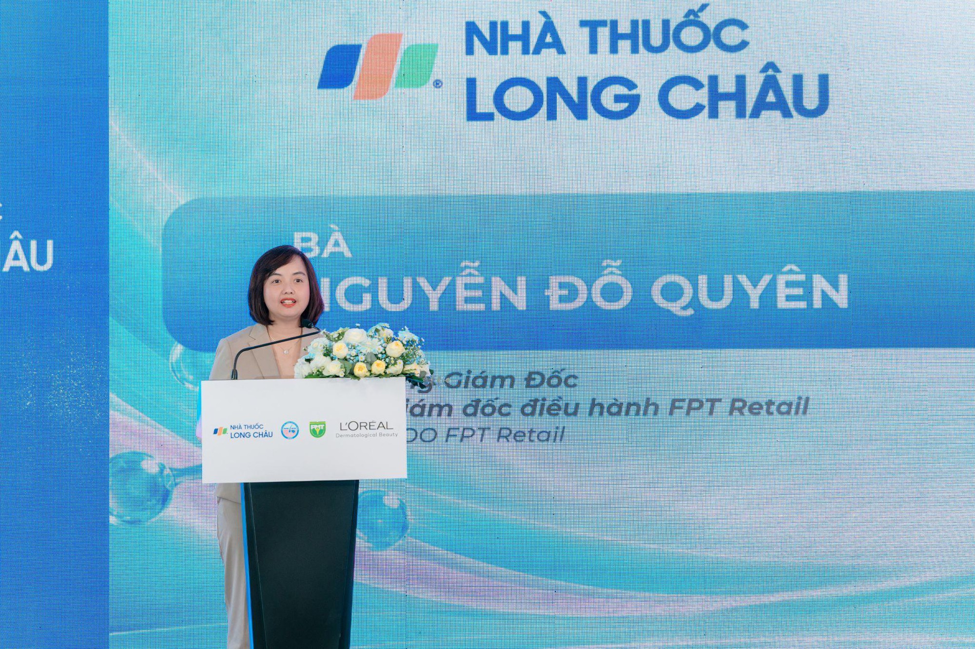Long Châu bắt tay Hội Da liễu TP.HCM, Trường ĐH Y khoa Phạm Ngọc Thạch và L’Oréal (Pháp), mở rộng mạng lưới chăm sóc sức khỏe da liễu cộng đồng - Ảnh 4.