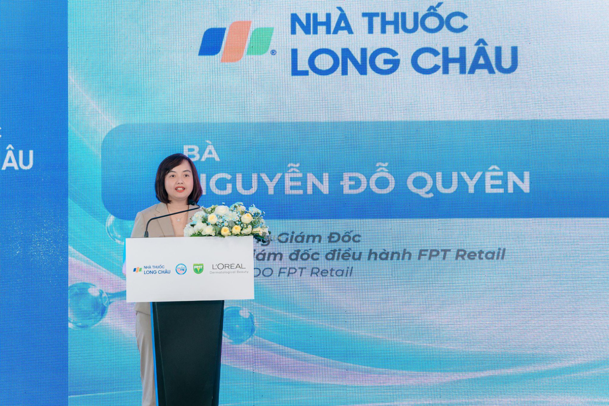 Long Ch&acirc;u kết nối c&ugrave;ng Hội Da liễu TP.HCM, Trường ĐH Y khoa Phạm Ngọc Thạch v&agrave; L&rsquo;Or&eacute;al (Ph&aacute;p), n&acirc;ng tầm chất lượng chăm s&oacute;c da liễu cộng đồng - Ảnh 4.