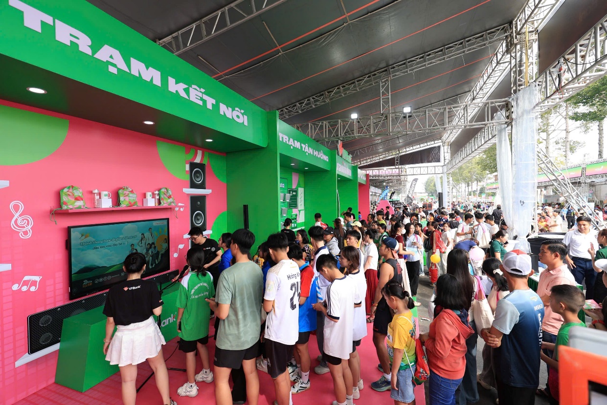 Đồng Tháp bước vào mùa hội, hơn 15.500 runner đổ về check- in VPBank Đất Sen Hồng Music Marathon 2026 - Ảnh 9.
