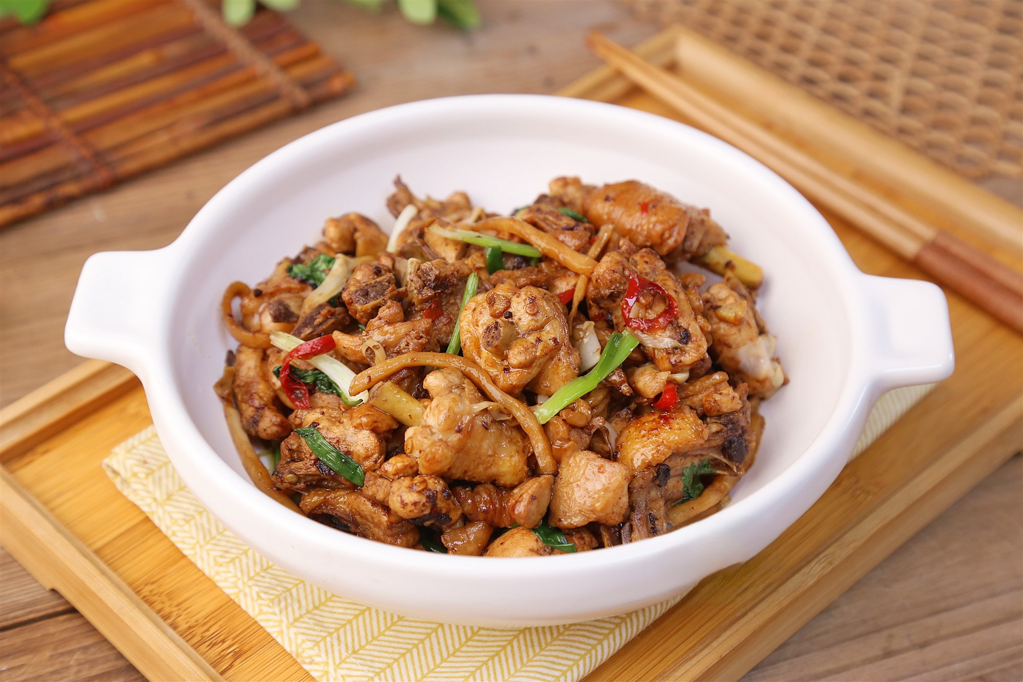 Mỗi lần mẹ t&ocirc;i l&agrave;m m&oacute;n n&agrave;y, em trai t&ocirc;i đều ăn hết 3 b&aacute;t cơm - ngon qu&aacute; trời!- Ảnh 8.
